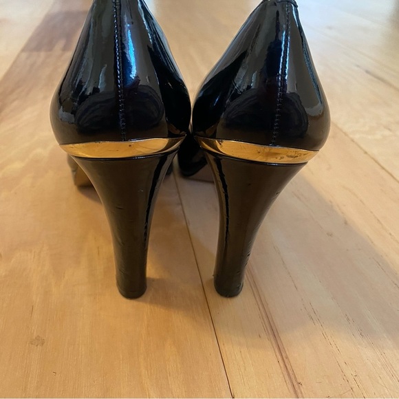 Tahari Black Patent Leather Heels Size 7 - Picture 4 of 8